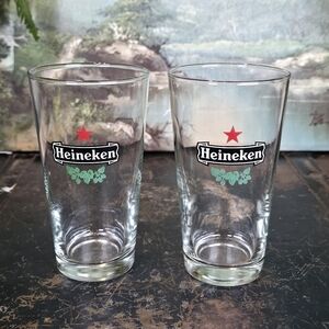Set of 2 Vintage Heineken Beer Glasses Red Star Hops Leaf 5.75" Pilsner